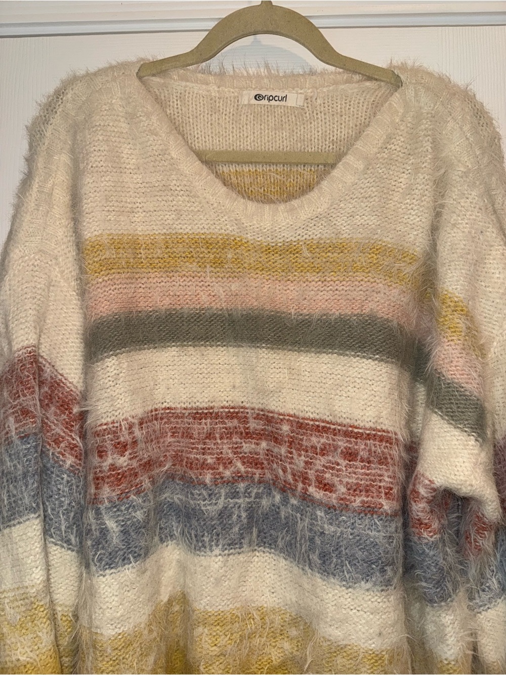 Rip Curl Fuzzy Wool Blend Striped Oversized Eyelash Knit Sweater Women’s Large - Picture 3 of 7